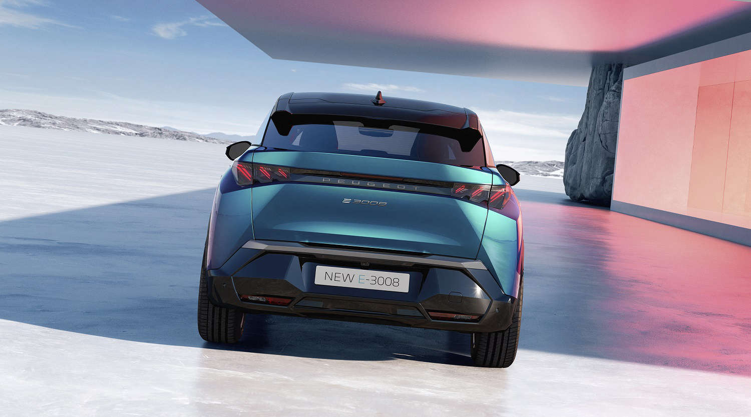 Peugeot e-3008, вигляд ззаду