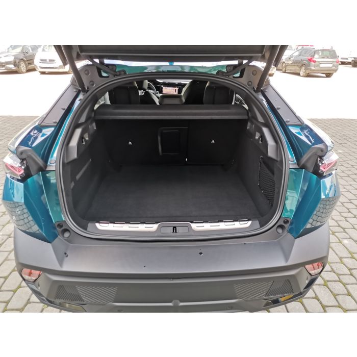 Новий Peugeot 408 2025