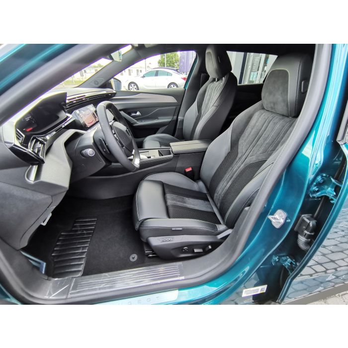 Новий Peugeot 408 2025