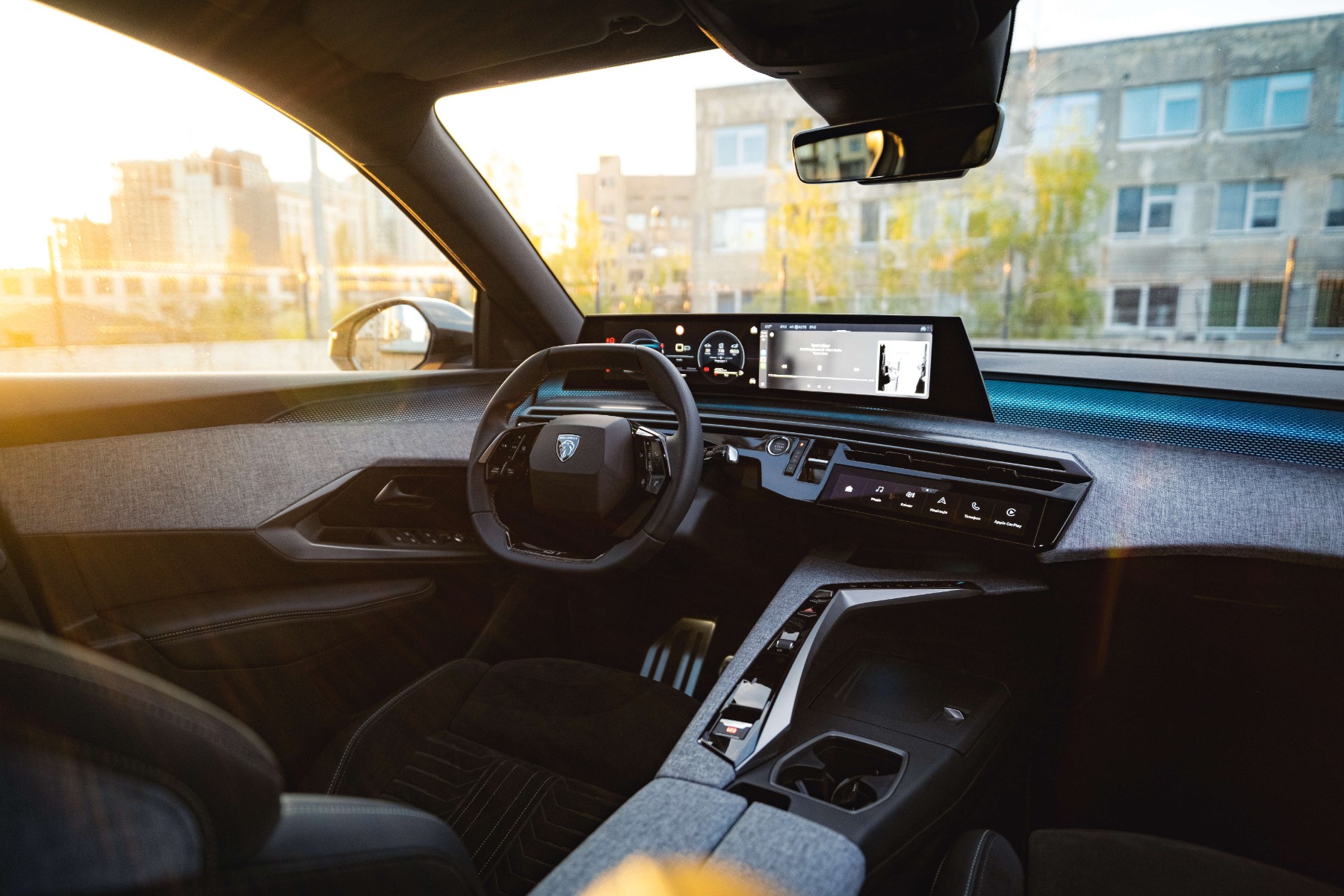 Інтерʼєр салону Peugeot 3008