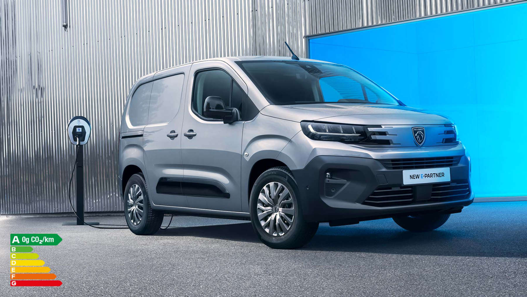 Новий PEUGEOT e-Partner, вигляд спереду з правого боку